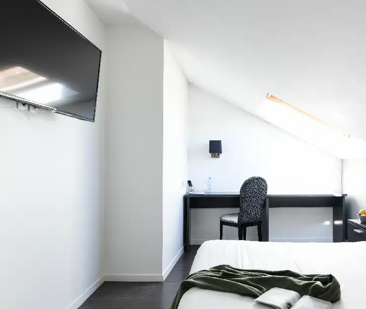 hotel pays basque chambre avec bureau
